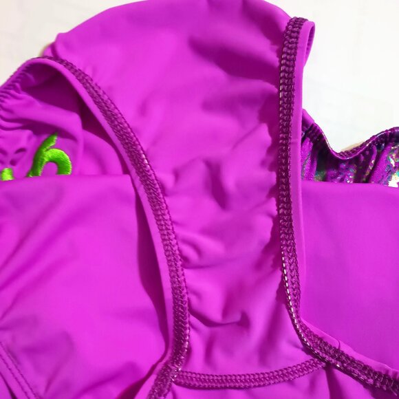 EUC ~ GK Ltd. Ed.Girl's Glittery Magenta Colored Gymnastics/Dance Leotard - Picture 4 of 5